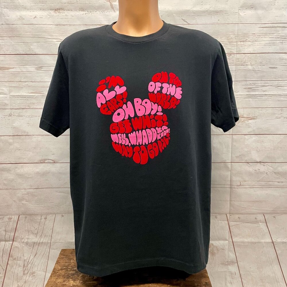 Disney X Uniqlo Mickey Heart Graphic Tee
